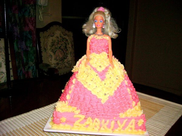 doll cake image